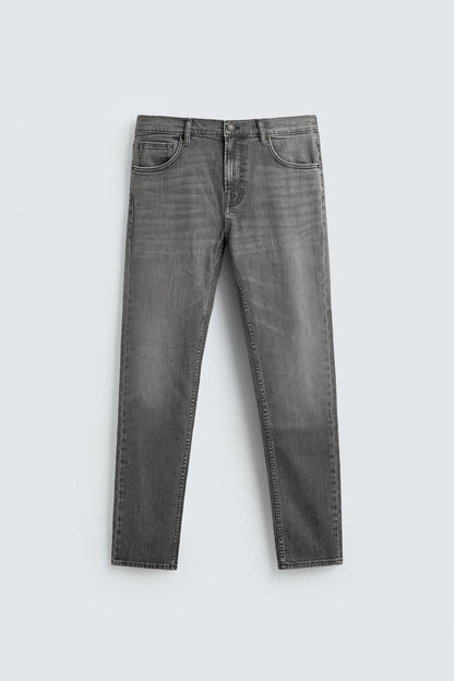 Basic Slim Fit Jeans