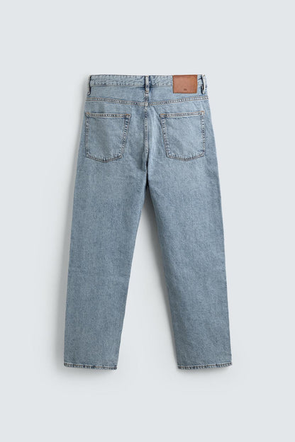 Lightweight Regular Fit Jeans