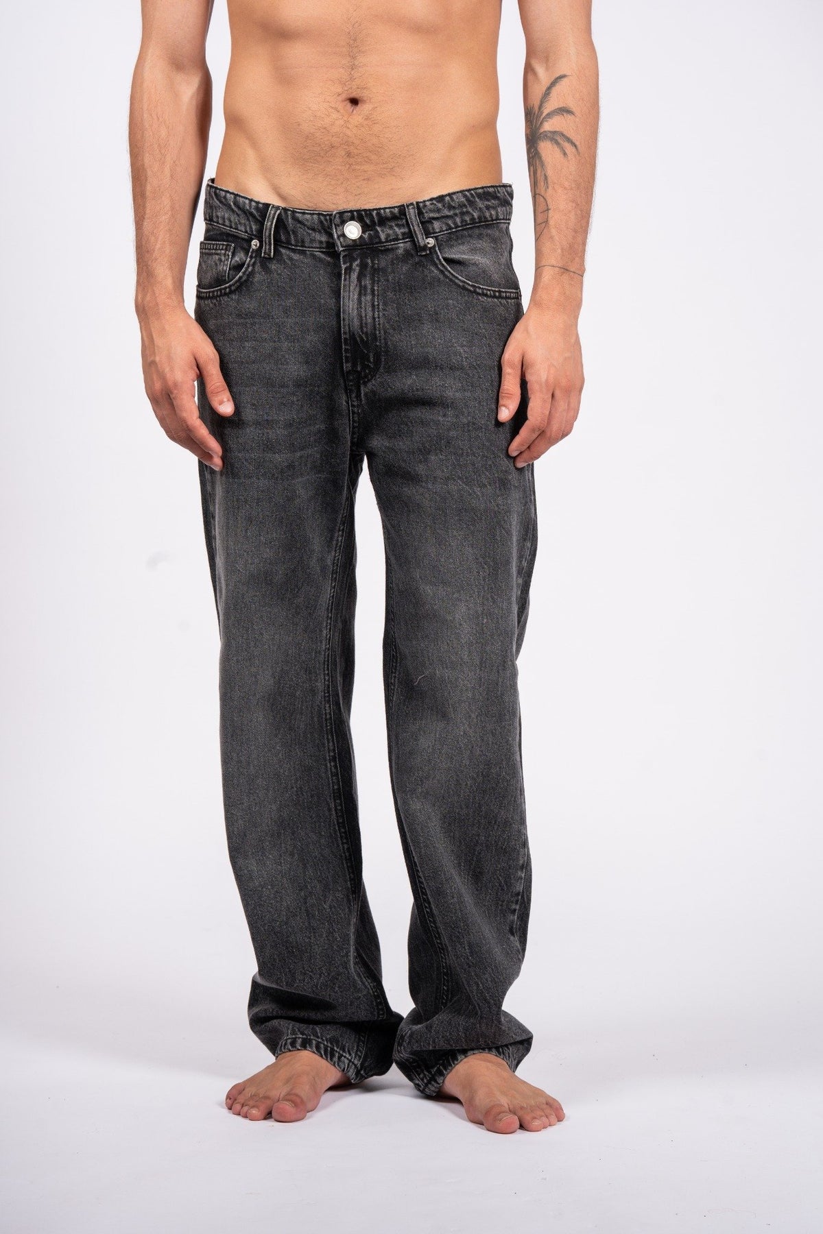 Wide-Leg Denim Jeans Washed Black